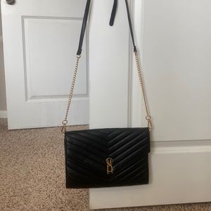 Black Steve Madden crossbody